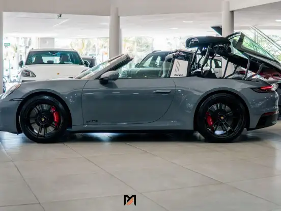 PORSCHE-911-3.0 24V H6 GASOLINA TARGA 4 GTS PDK PORSCHE-911-2023