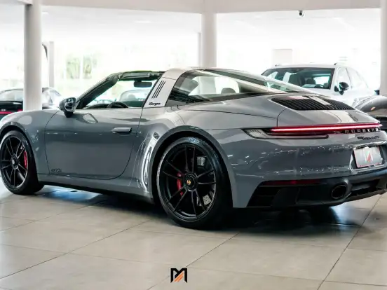 PORSCHE-911-3.0 24V H6 GASOLINA TARGA 4 GTS PDK PORSCHE-911-2023