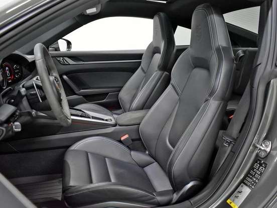 PORSCHE-911-2021