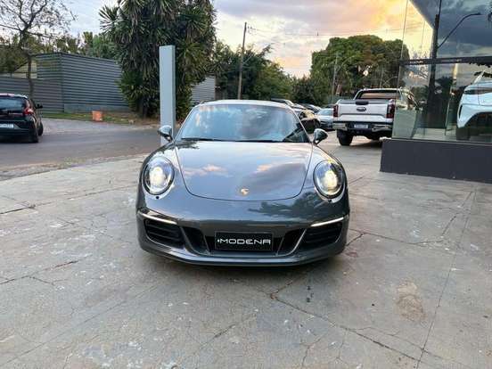 PORSCHE-911-2015