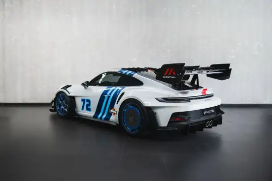 PORSCHE-911-2024