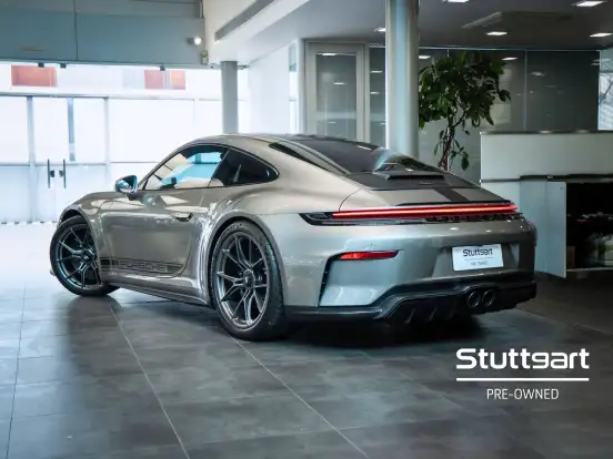 PORSCHE-911-2025