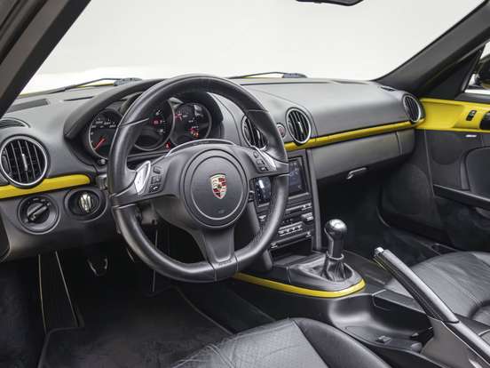 PORSCHE-BOXSTER-2010