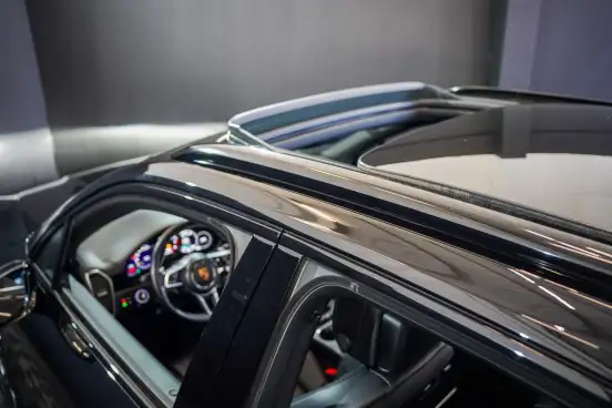 PORSCHE-CAYENNE-2022