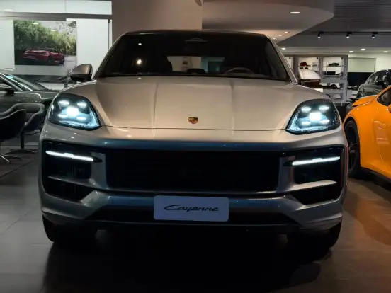 PORSCHE-CAYENNE-2026