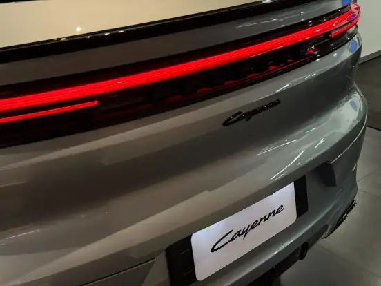 PORSCHE-CAYENNE-2026
