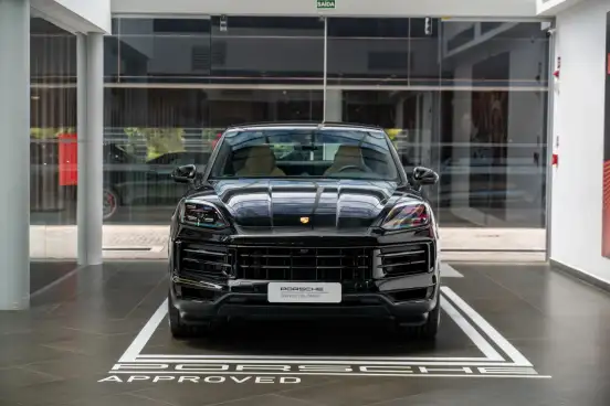 PORSCHE-CAYENNE-2025