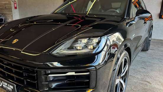 PORSCHE-CAYENNE-2024