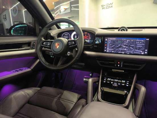 PORSCHE-CAYENNE-2025