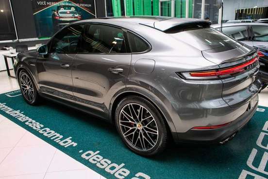 PORSCHE-CAYENNE-2024