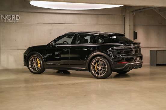 PORSCHE-CAYENNE-2024