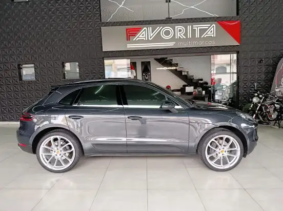 PORSCHE-MACAN-2017