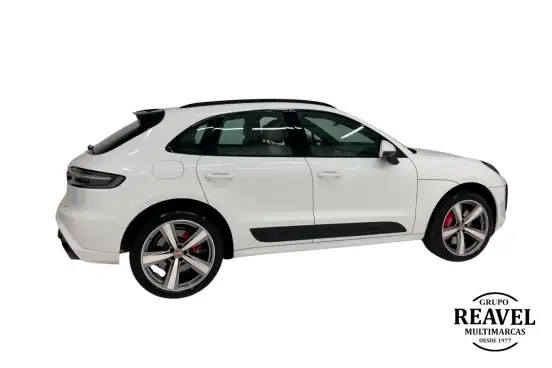 PORSCHE-MACAN-2024
