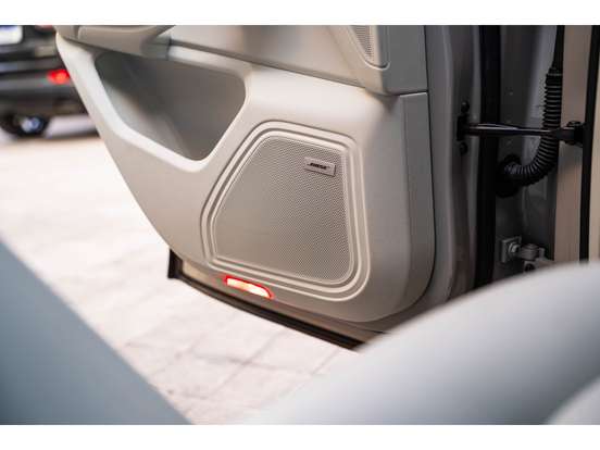 PORSCHE-MACAN-2024