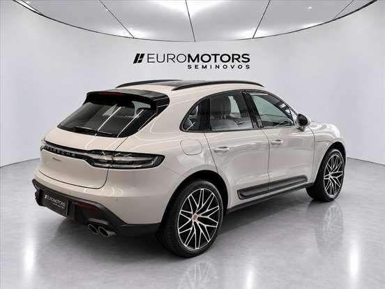 PORSCHE-MACAN-2025