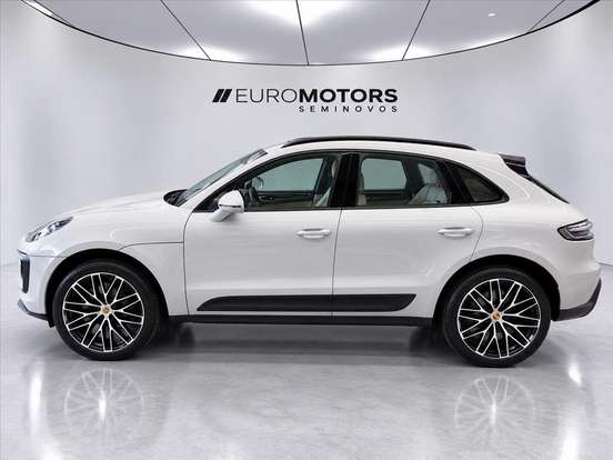 PORSCHE-MACAN-2025