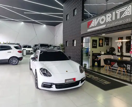 PORSCHE-PANAMERA-2019