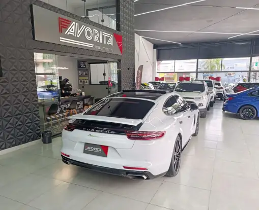 PORSCHE-PANAMERA-2019