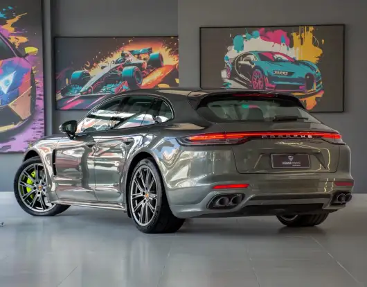 PORSCHE-PANAMERA-2023
