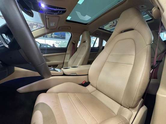 PORSCHE-PANAMERA-2023