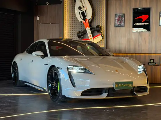 PORSCHE-TAYCAN-TURBO ELÉTRICO PORSCHE-TAYCAN-2021