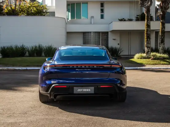 PORSCHE-TAYCAN-TURBO ELÉTRICO PORSCHE-TAYCAN-2020