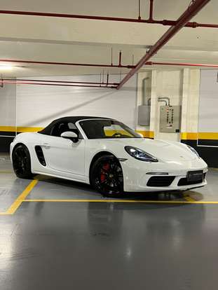 PORSCHE-718-2017