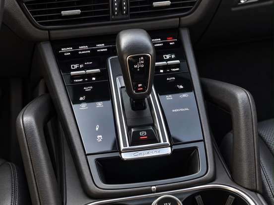PORSCHE-CAYENNE-3.0 V6 E-HYBRID AWD TIPTRONIC S PORSCHE-CAYENNE-2020