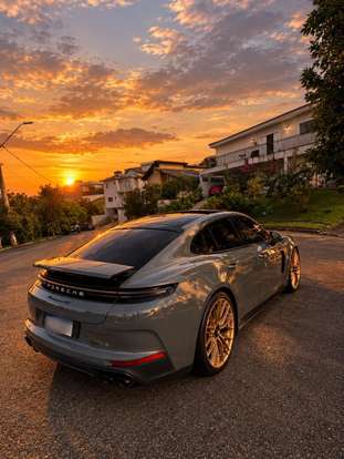 PORSCHE-PANAMERA-2025
