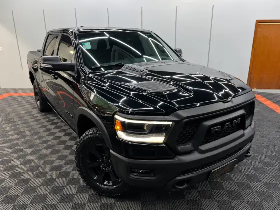RAM 1500 5.7 V8 GASOLINA REBEL CD 4X4 AUTOMÁTICO
