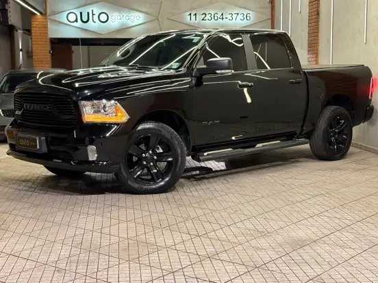 RAM-CLASSIC-5.7 V8 GASOLINA LARAMIE NIGHT EDITION CD 4X4 AUTOMÁTICO RAM-CLASSIC-2023