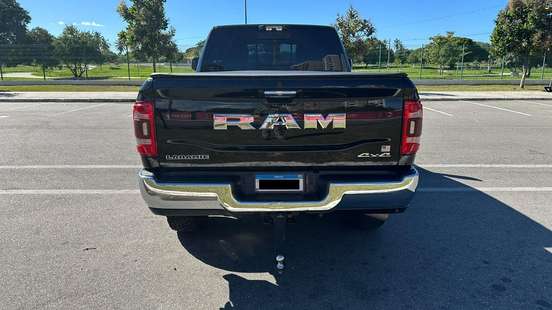 RAM-3500-6.7 I6 TURBO DIESEL LARAMIE CD 4X4 AUTOMÁTICO RAM-3500-2022