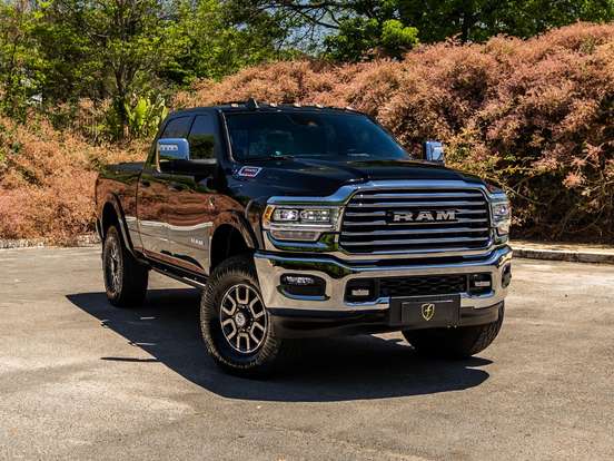 RAM-3500-6.7 I6 TURBO DIESEL LIMITED LONGHORN CD 4X4 AUTOMÁTICO RAM-3500-2024