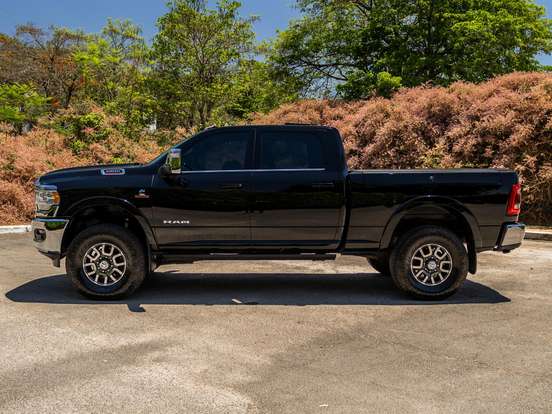 RAM-3500-6.7 I6 TURBO DIESEL LIMITED LONGHORN CD 4X4 AUTOMÁTICO RAM-3500-2024