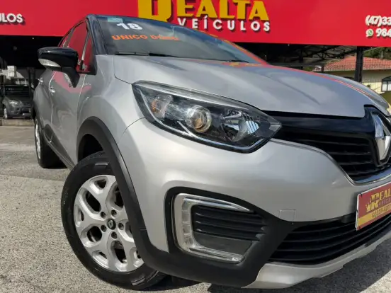 RENAULT-CAPTUR-2017