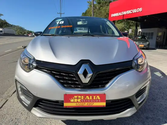 RENAULT-CAPTUR-2017
