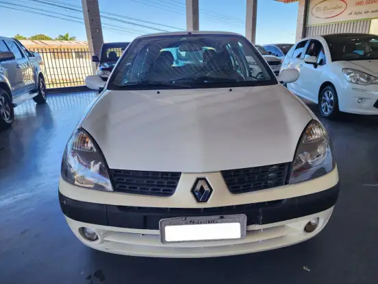 RENAULT-CLIO-2011