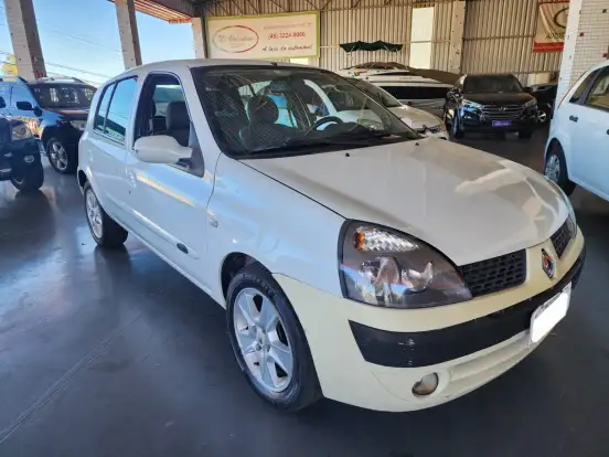 RENAULT-CLIO-2011