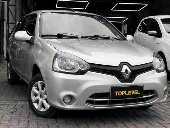 RENAULT-CLIO-2015