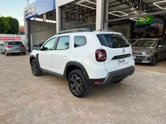 RENAULT-DUSTER-2024