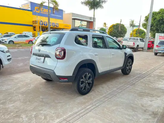 RENAULT-DUSTER-2024