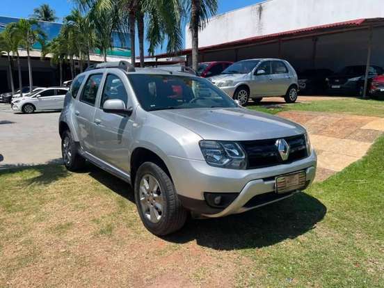 RENAULT-DUSTER-2019