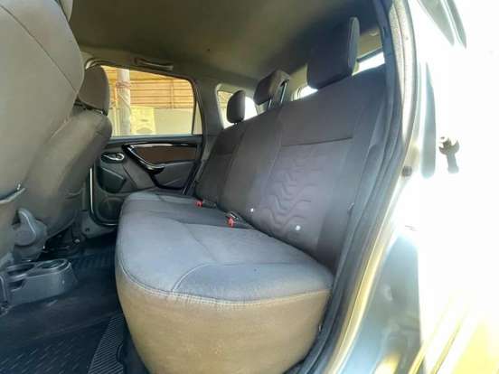 RENAULT-DUSTER-2019