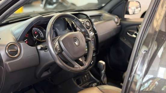 RENAULT-DUSTER-2018