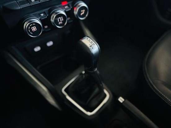 RENAULT-DUSTER-2022