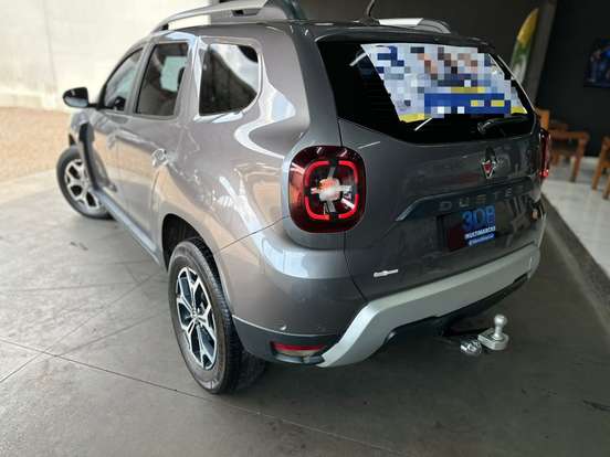 RENAULT-DUSTER-2021