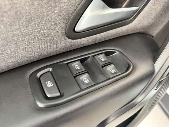 RENAULT-DUSTER-2023