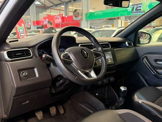 RENAULT-DUSTER-2023