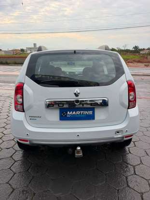 RENAULT-DUSTER-2012