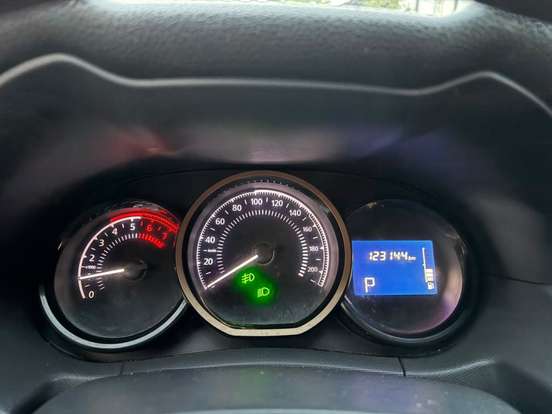 RENAULT-DUSTER-2015